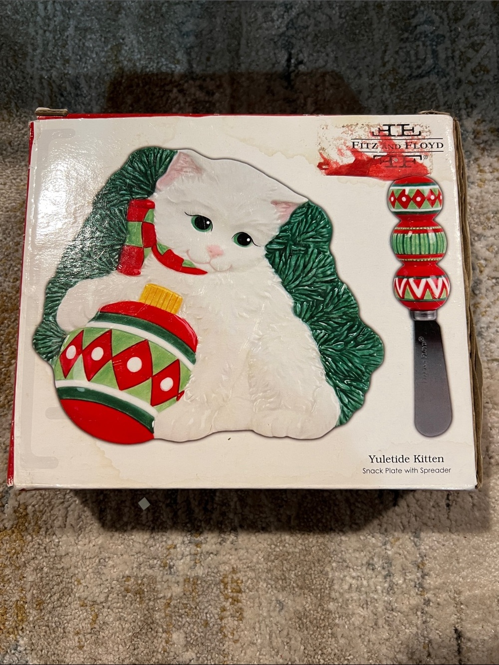 NWT 2008 Fitz and Floyd White Kitten Holiday Snack Plate z93